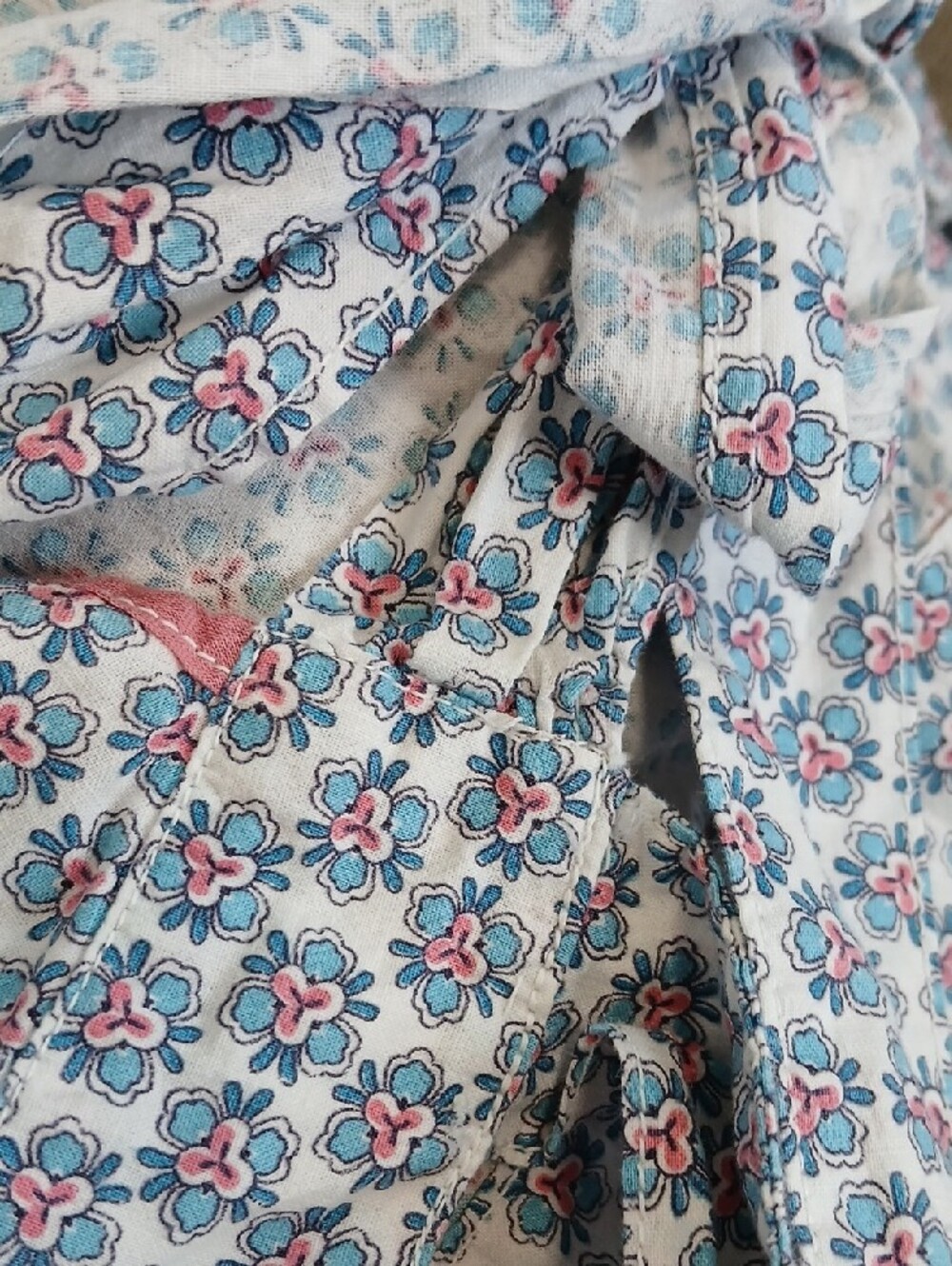 💕Handmade Vintage Floral Apron - Picture 12 of 14